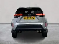 Used Toyota Yaris Hybrid Design 116 HP (85 kW) 2023 Silver SUV