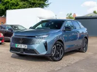 Used Peugeot e-3008 Allure 152 kW (207 HP) 2025 Blue SUV