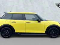 Used Mini Cooper Hatch 113 kW (154 HP) 2025 Yellow Hatchback
