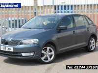 Używany Skoda Rapid SE 105 KM (77 kW) 2015 Szary Hatchback