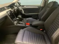 Used VW Passat SEL 150 HP (110 kW) 2023 Silver Estate