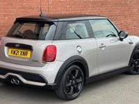 Begagnad Mini Cooper S Classic 178 HK (130 kW) 2022 Halvkombi