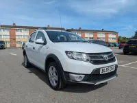 Used Dacia Sandero Lauréate 90 HP (66 kW) 2016 White Hatchback