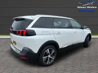 Used Peugeot 5008 Allure 130 HP (95 kW) 2020 White SUV