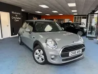 Begagnad Mini ONE Hatch 2018 Grå Halvkombi