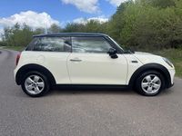 Begagnad Mini Cooper Hatch 2014 Vit Halvkombi