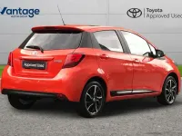 Used Toyota Yaris Edition 99 HP (72 kW) 2017 Orange Hatchback