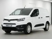 Used Toyota Proace 100 kW (136 HP) 2022 White MPV