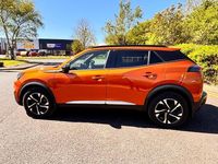 Używany Peugeot 2008 Allure+ 100 KM (73 kW) 2022 Pomarańczowy SUV