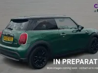 Usado Mini Cooper Classic 136 CV (100 kW) 2022 Verde Utilitario