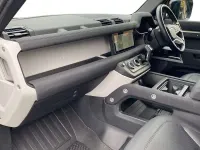 Used Land Rover Defender SE 2023 Green SUV