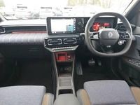 New Renault R5 Urban 88 kW (120 HP) 2025 Additional twotone metallic  pop yellow with bla Hatchback