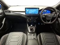 Begagnad Ford Focus ST-Line 155 HK (114 kW) 2023 Blå Halvkombi