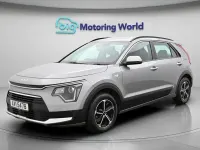 Usado Kia Niro 127 CV (93 kW) 2024 Gris SUV