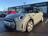 Begagnad Mini Cooper Classic 2021 Grå Halvkombi
