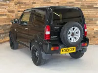 Używany Suzuki Jimny SZ4 85 KM (62 kW) 2013 Czarny SUV