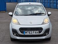 Begagnad Peugeot 107 Active 68 HK (50 kW) 2013 Silver Halvkombi