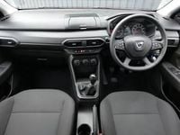 Used Dacia Sandero Essentiel 67 HP (49 kW) 2022 Red Hatchback