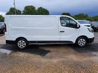 Used Renault Trafic 128 HP (94 kW) 2024 Glacier white