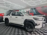Używany Toyota HiLux 204 KM (150 kW) 2021 Biały Pickup