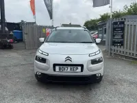 Usado Citroën C4 Cactus PureTech 2017 Blanco Utilitario