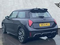 Used Mini Cooper Hatch 113 kW (154 HP) 2025 Black Hatchback