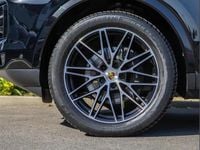 Used Porsche Cayenne 348 HP (255 kW) 2024 Black SUV