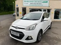 Used Hyundai i10 Premium 87 HP (63 kW) 2015 Polar white Hatchback