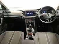 Used VW T-Roc SE 115 HP (84 kW) 2018 Silver SUV