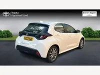 Used Toyota Yaris 116 HP (85 kW) 2023 White Hatchback