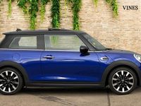 Usado Mini Cooper Exclusive 136 HP (100 kW) 2018 Azul Citadino