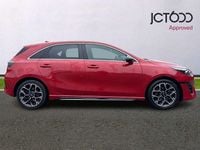 Używany Kia Ceed GT-Line 117 KM (86 kW) 2023 Czerwony Hatchback