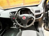 Begagnad Fiat Doblò 2019 Grå Minibuss