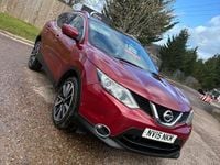 Used Nissan Qashqai Tekna 110 HP (80 kW) 2015 Red SUV