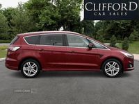 Used Ford S-MAX Titanium 180 HP (132 kW) 2017 Red MPV