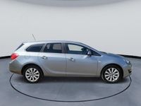 Used Vauxhall Astra 165 HP (121 kW) 2013 Silver Estate