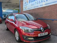 Used Renault Mégane Dynamique 2015 Red Hatchback