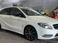 Used Mercedes B180 2013 White Hatchback