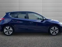 Used Nissan Pulsar Tekna 113 HP (83 kW) 2014 Black Hatchback