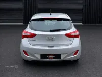 Used Hyundai i30 SE 110 HP (80 kW) 2015 Silver Hatchback