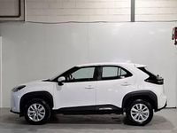 Used Toyota Yaris Hybrid 116 HP (85 kW) 2023 White Estate