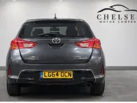 Used Toyota Auris Multidrive S 132 HP (97 kW) 2014 Blue Hatchback