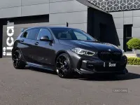 Begagnad BMW M135 M Performance 2021 Grå Halvkombi