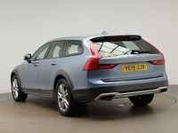 Used Volvo V90 CC 190 HP (139 kW) 2019 Blue Estate