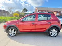 Used Dacia Sandero Lauréate 2014 Blue Hatchback