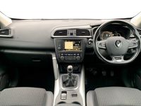 used Renault Kadjar DIESEL HATCHBACK 1.5 dCi Signature Nav 5dr [Front and rear parking sensors,19" Alloy wheels]