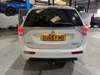 Used Mitsubishi Outlander P-HEV 200 HP (147 kW) 2015 White Estate