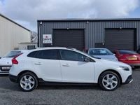 Used Volvo V40 2013 White Hatchback