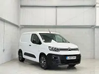 Używany Citroën Berlingo 100 KM (73 kW) 2020 Biały Minivan