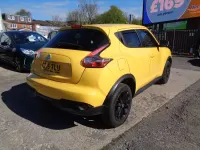 Używany Nissan Juke Tekna 110 KM (80 kW) 2015 Żółty SUV